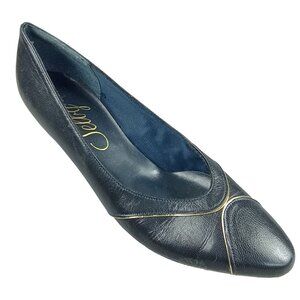 Vintage Selby Women's Navy Blue with Gold Trim 2 Inch Low Heel Pump Size 9
